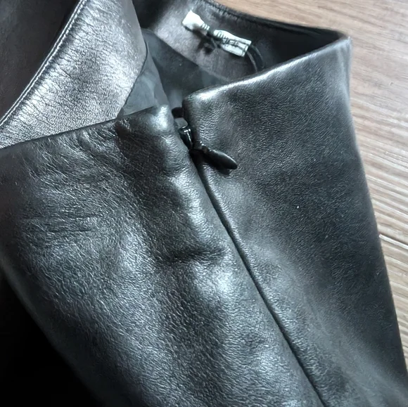 NWT Miu Miu | Black Nappa Leather Scallop Mini Skirt IT40 US4 (MPD632) - Picture 7 of 13